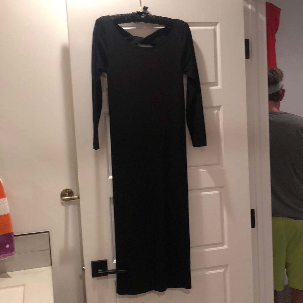 Black knit midi pencil dress